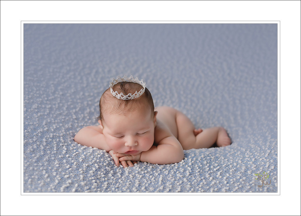 Best Tacoma newborn photographer
